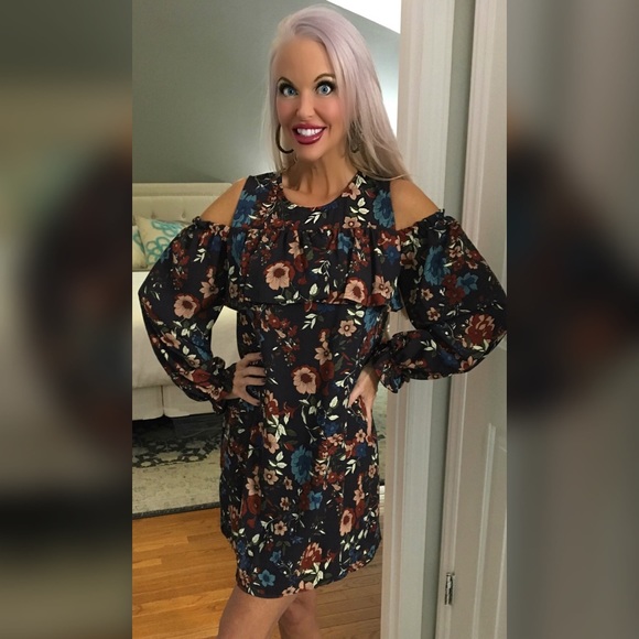 LAST 2 💕Charcoal Open Shoulder Ruffle Swing Dress - Picture 2 of 3